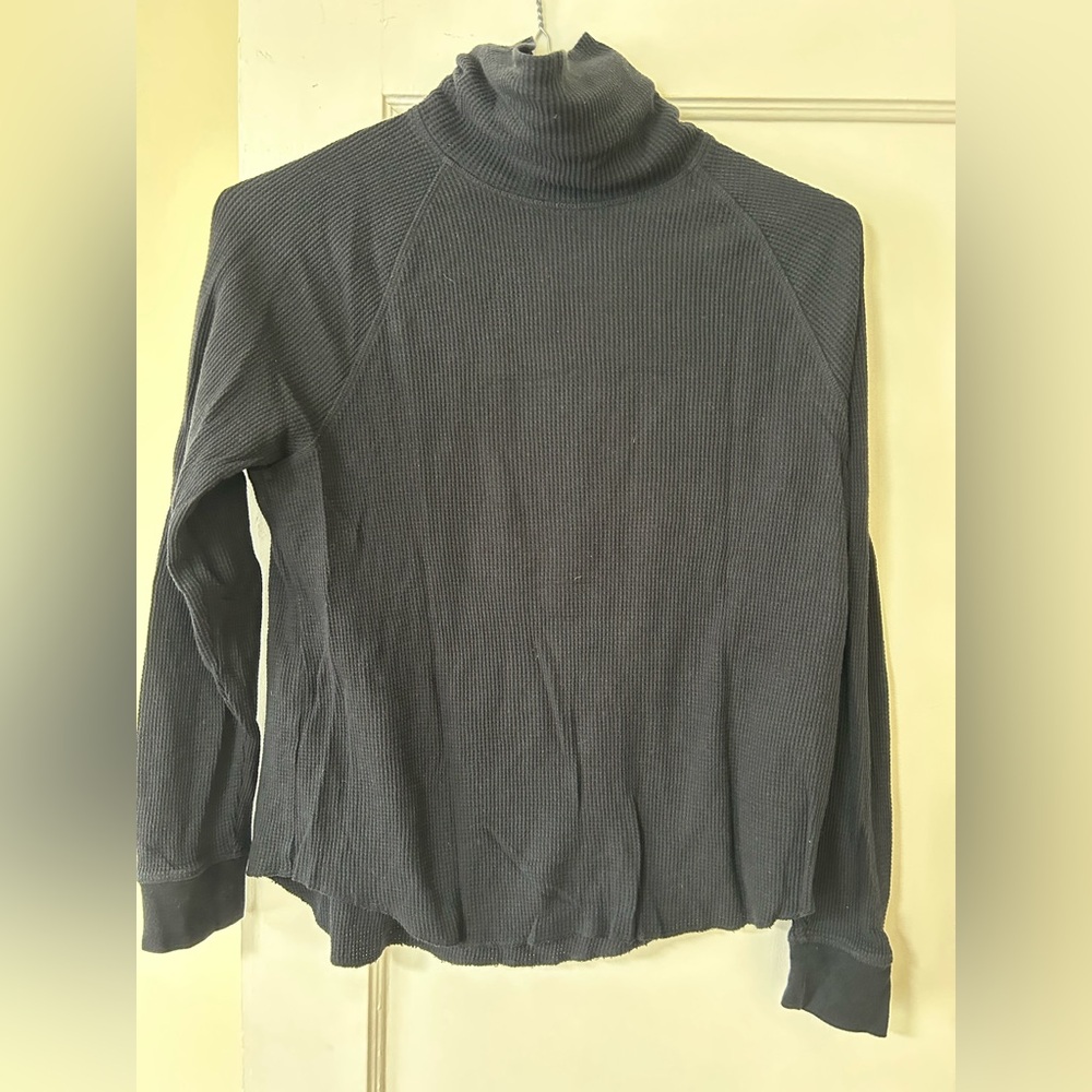 Everlane Waffle Longsleeve Turtleneck